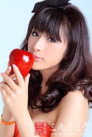 點擊將在新窗口查看全圖 中醫(yī)養(yǎng)生 巧用艾灸防肌膚老化